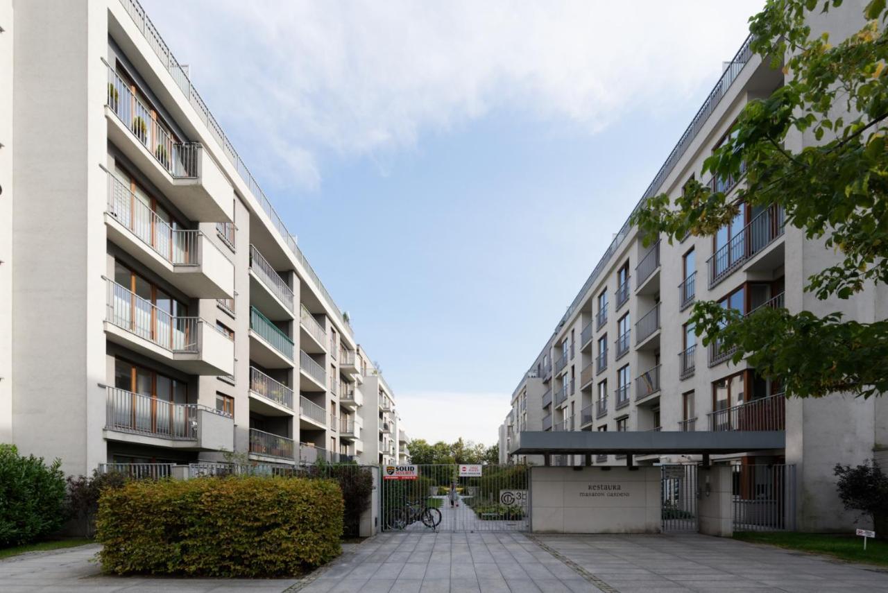 City Center Apartament Parking By Impero ポズナン エクステリア 写真
